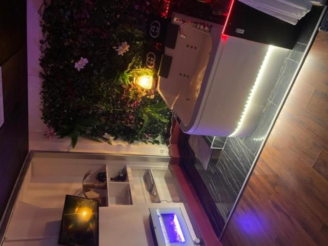 Jacuzzi 9Em Paris Exterior foto